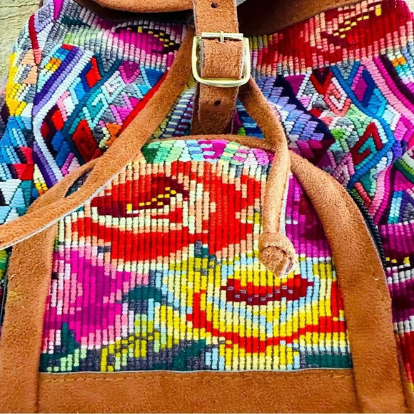 NWOT Guatemalan Embroidered Huipil Leather Backpack - Picture 5 of 9